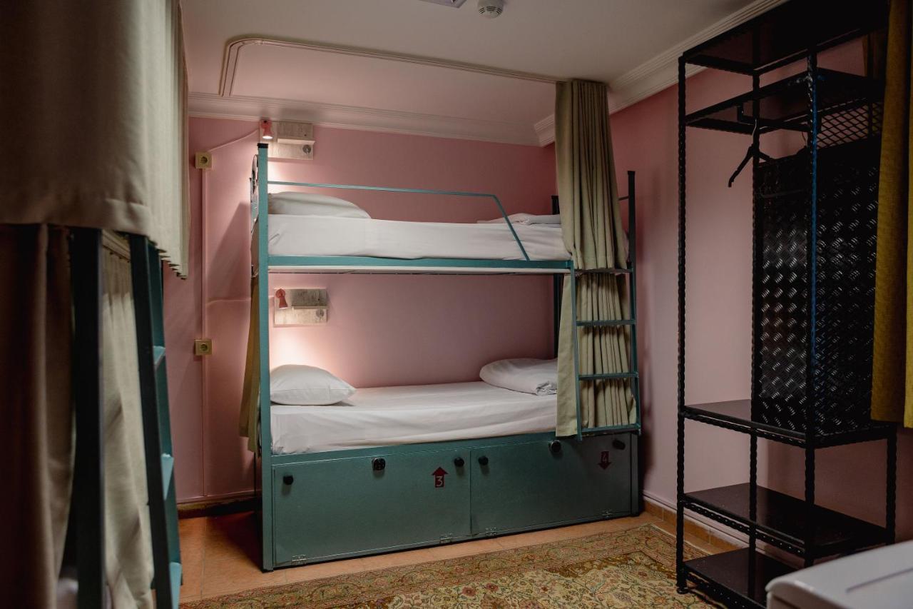 Agora Hostel 伊斯坦布尔 外观 照片